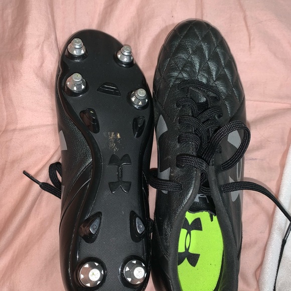 Women’s soccer clear - studs - Picture 3 of 3